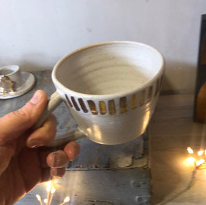Cappuccino with gold stripes