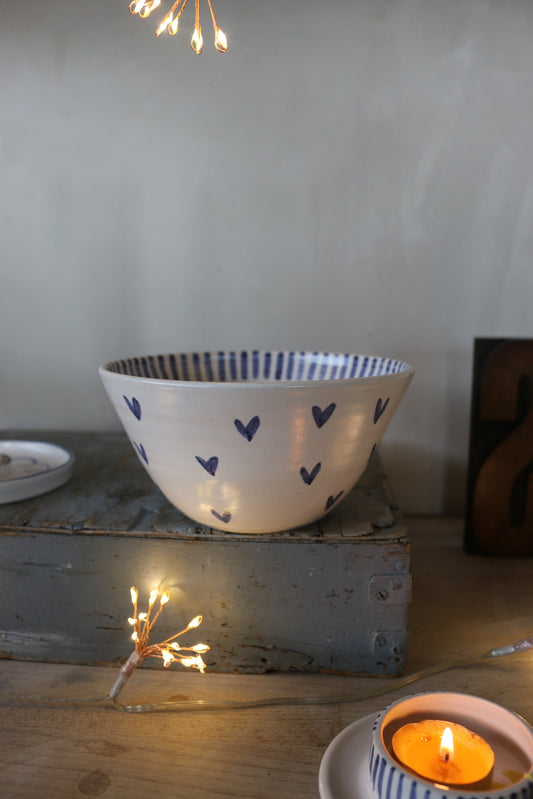 Little Hearts Bowl with inner Stripes