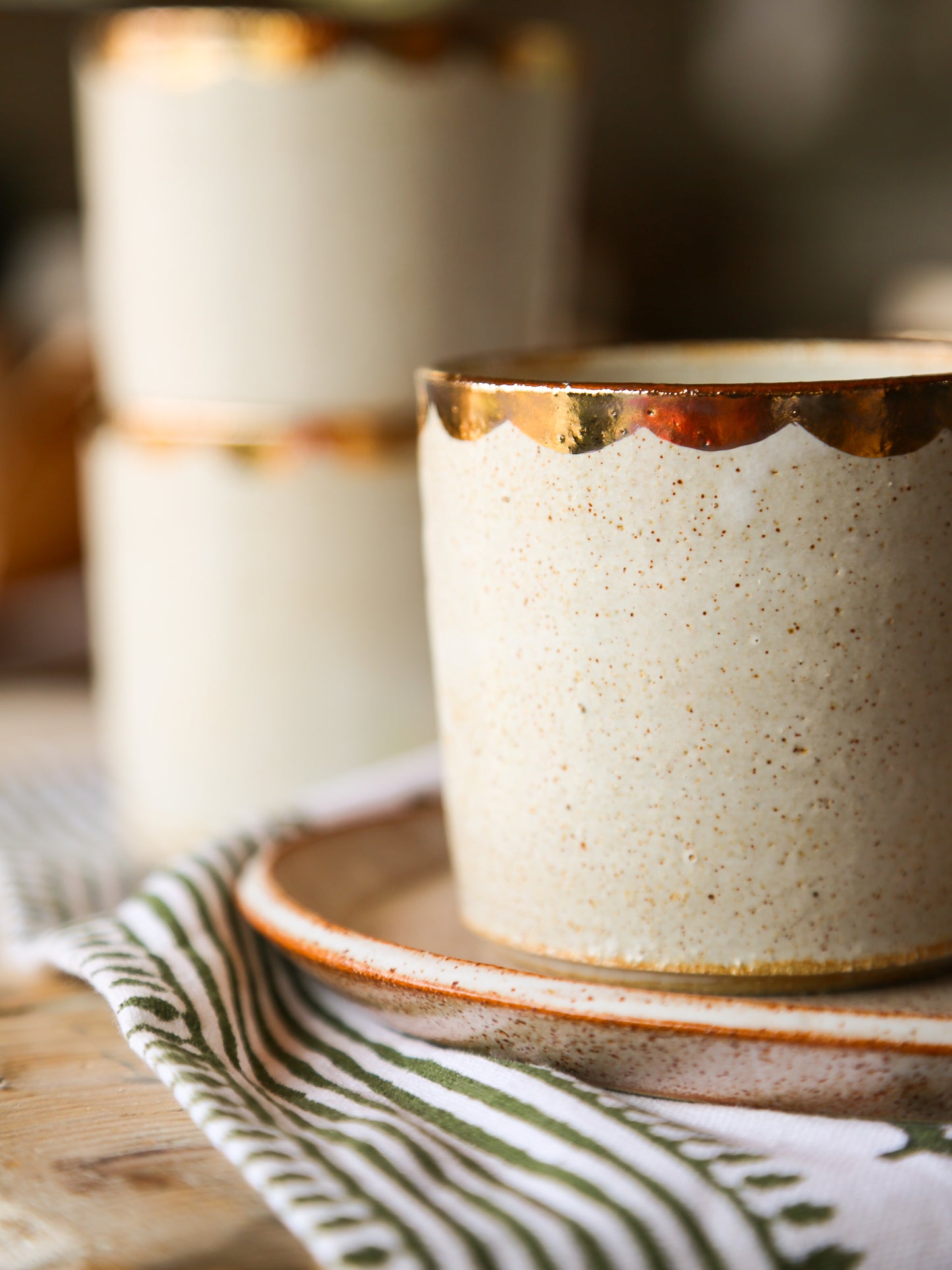 Gold Scalloped Beaker