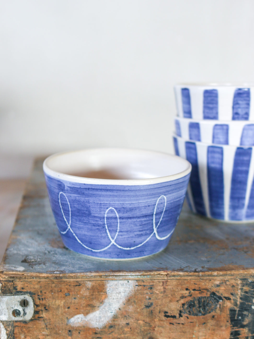 Dipping Bowl - Blue curly whirl