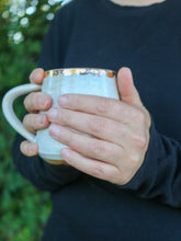 Load image into Gallery viewer, Gold Scallop Mug
