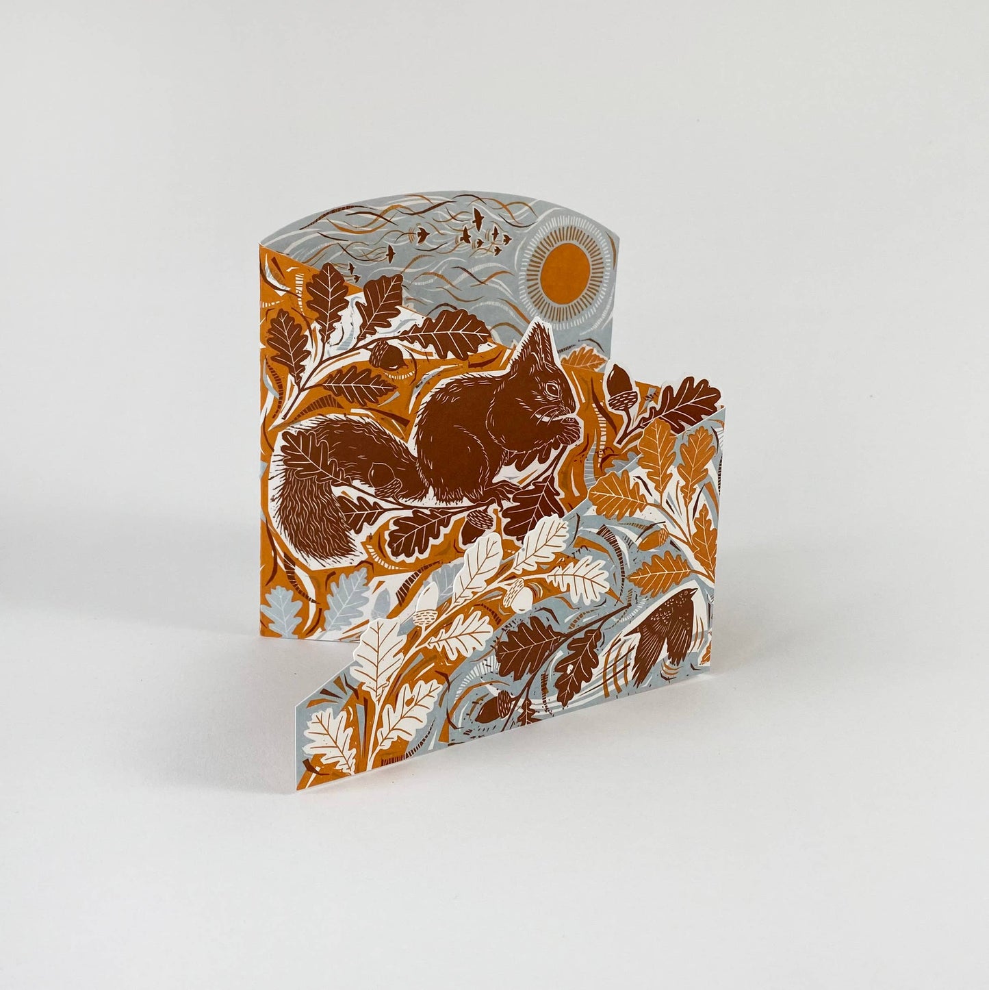 Concertina Card - Autumn Leaves - Squirrel