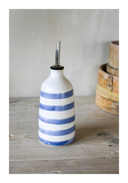 Laura Lane Stoneware blue and white oil drizzler